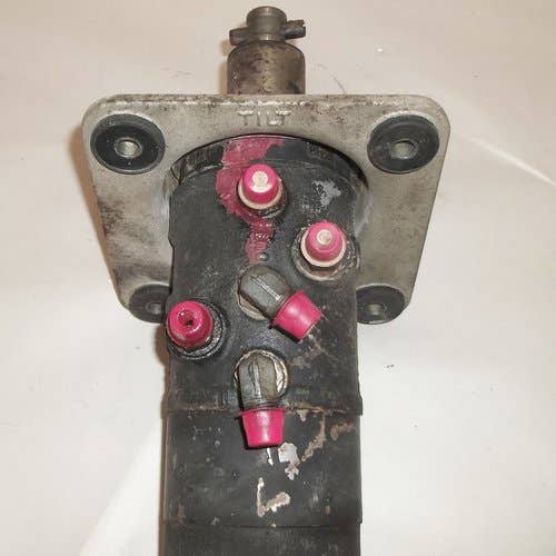 436846 | Steering Hand Pump | Massey Ferguson 2675 2705 2745 2775 2805 |  | 3045025M91