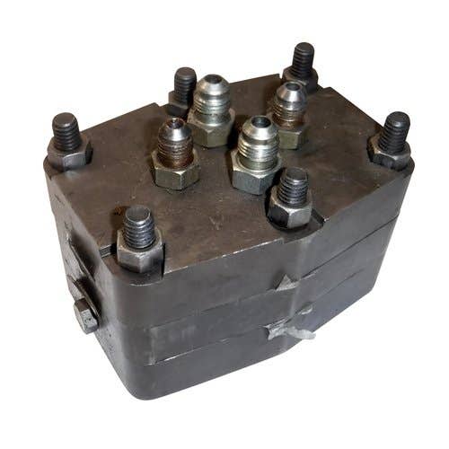 Used Steering Metering Pump fits John Deere 8430 8630 8440 8450 8640 8650 8850 AR86481 Used Steering Metering Pump fits John Deere 8430 8630 8440 8450 8640 8650 8850 AR86481