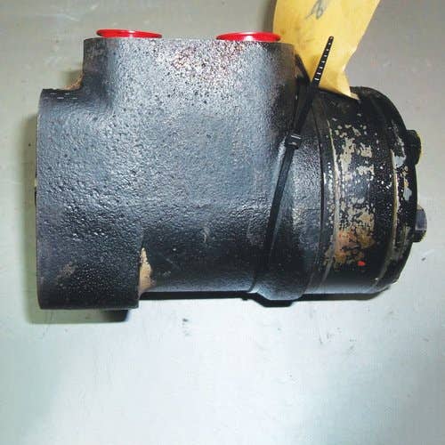 Used Steering Pump fits John Deere 2350 2355 2550 2555 2750 2755 2940 3140 2955 AL69802 AL41633 262-1001-073 262-1001-074 262-1167-002 Used Steering Pump fits John Deere 2350 2355 2550 2555 2750 2755 2940 3140 2955 AL69802 AL41633 262-1001-073 262-1001-074 262-1167-002