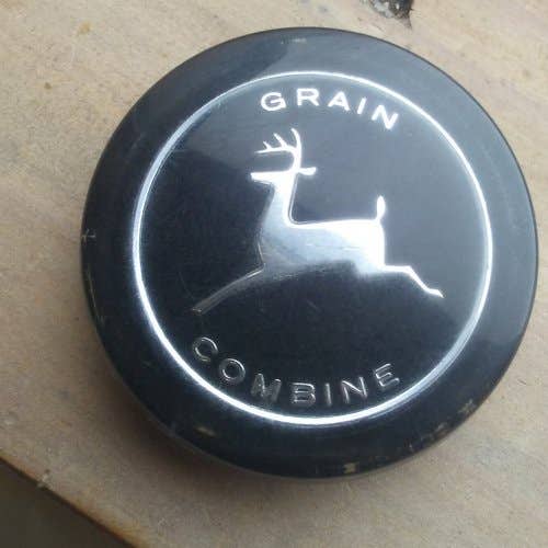 Used Steering Wheel Cap fits John Deere 4400 6600 7700 4400 AH77968 AH77966 AH80428 AH77967 AH77970 Used Steering Wheel Cap fits John Deere 4400 6600 7700 4400 AH77968 AH77966 AH80428 AH77967 AH77970