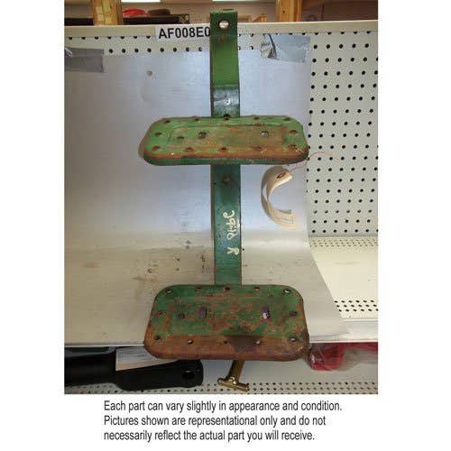 Used Step Assembly fits John Deere 2840 2940 2950 AR81982 Used Step Assembly fits John Deere 2840 2940 2950 AR81982