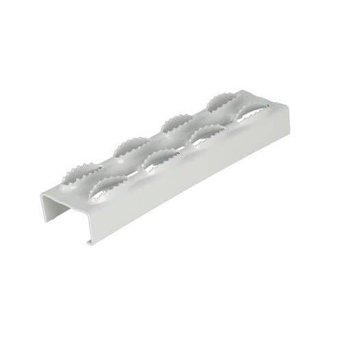 169011 | Step Tread Plate | Case 585 885 995 | Case IH 3220 3230 4210 4230 4240 |  | 82972C | 82973C | 82973C | 82972C