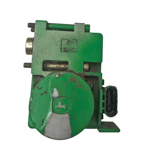 Used Stepper Motor fits John Deere 563 640 673 721 726 741 6120 6220 6320 6420 7220 7320 7420 7520 AL171959 AL157359