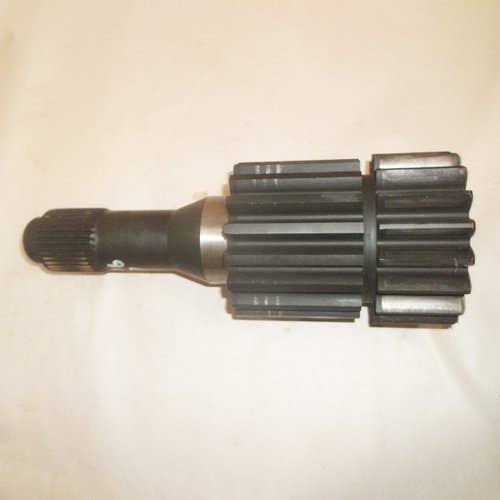 446806 | Sun Gear Shaft | International | Farmall | IH 5088 5288 5488 |  |  1276914C91 | 1264899C2