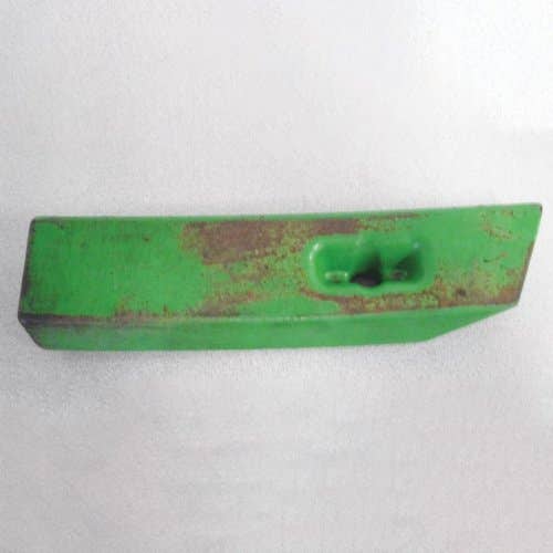 421474 | Sway Block - Right Hand | John Deere 6100 6110 6120 6130 6200 6210 6220 6230 6300 6310 6320 6330 6400 6405 6410 6410 6420 6430 6500 6500 6510 6520 6530 6600 6610 6620 6630 7130 7220 7230 7320 |  | L100866 | L77500