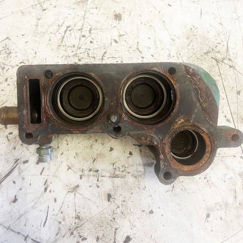 454169 | Thermostat Housing Cover | John Deere CP690 S680 S680HM S685 S685HM S690 S690HM S780 S790 7760 9330 9410R 9420R 9420RX 9430 9430T 9460R 9460RT 9470R 9470RT 9510R 9510RT 9520R 9520RT 9520RX 9530 9530T 9560R |  | DZ103632 | RE528272 | R524282