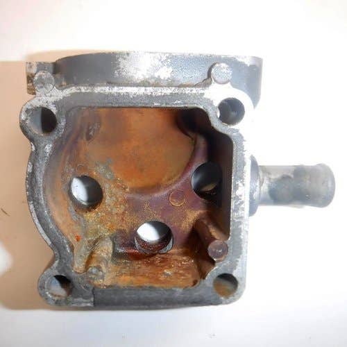 430984 | Thermostat Housing | New Holland L213 L465 L565 LS140 LS150 LS160 LS170 LX465 LX485 LX565 LX665 SL45B SL55B | Case SR130 410 |  | SBA145216470