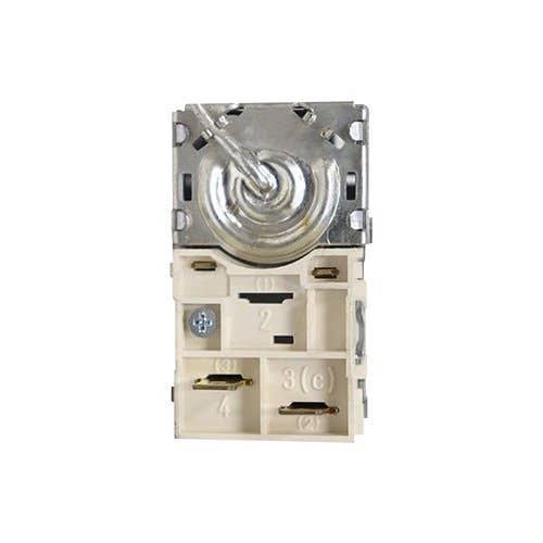 148183 | Thermostatic Switch | AGCO LT70 LT85 | Massey Ferguson 4225 4235 4240 4245 4253 4255 4260 4263 4265 4270 4325 4335 4345 4355 4360 4365 4370 |  | 3904308M1