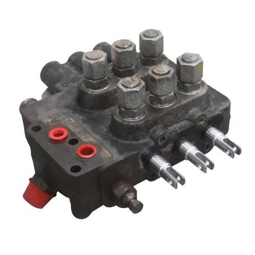 445743 | Three Spool Hydraulic Control Valve | John Deere 3120 3320 3520 3720 4105 4120 4320 4520 4720 |  | LVA15441 | LVA12600
