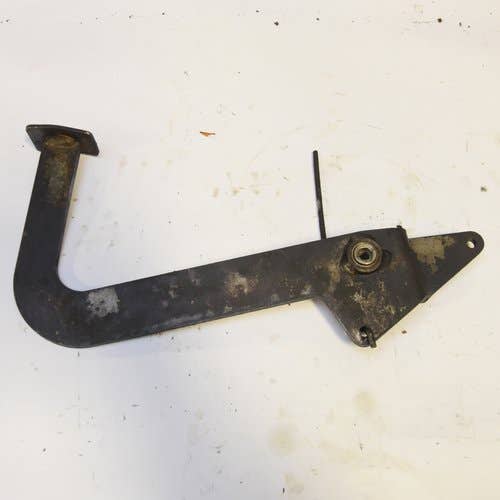 Used Throttle Pedal fits New Holland L218 L220 87725977 fits Case 420CT 440CT 410 420 430 430 440 SR175 SV185 87725977 Used Throttle Pedal fits New Holland L218 L220 87725977 fits Case 420CT 440CT 410 420 430 430 440 SR175 SV185 87725977