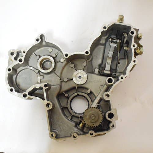 Used Timing Gear Cover fits Caterpillar 216 226 232 236 242 246 247 252 257 262 267 277 287 906 3024C 3034 906 195-3710 3716C42C-1 Used Timing Gear Cover fits Caterpillar 216 226 232 236 242 246 247 252 257 262 267 277 287 906 3024C 3034 906 195-3710 3716C42C-1