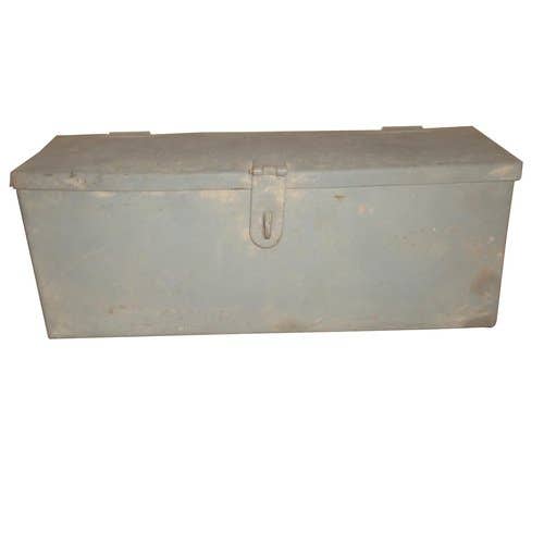 Used Toolbox fits Allis Chalmers D10 D12 D14 D15 WC WD WD45 WF D17 70228924 Used Toolbox fits Allis Chalmers D10 D12 D14 D15 WC WD WD45 WF D17 70228924