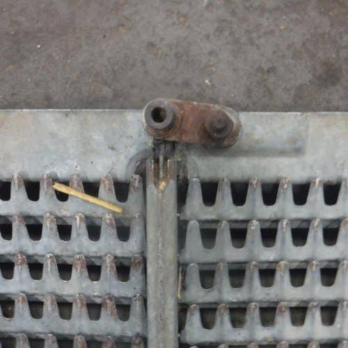 434320 | Top Chaffer Sieve Extension | John Deere CTS CTSII 9400 9410 9450 9500 9500 SH 9510 9510 SH 9550 9550 SH 9560 9650 9650 CTS 9660 CTS |  | AH172953 | AH149555