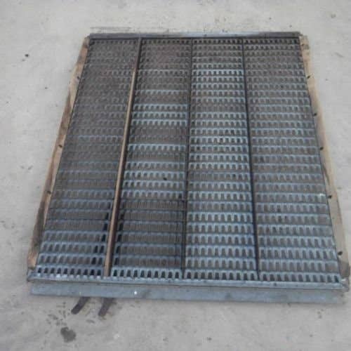 432793 | Top Chaffer Sieve | Gleaner F2 F3 |  | 71194581