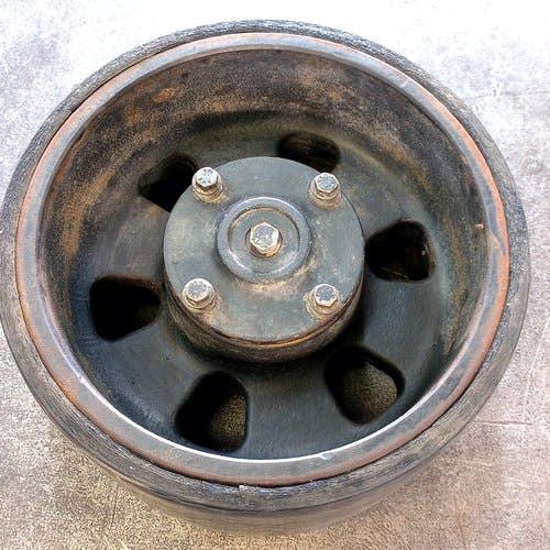 408851 | Track Mid Roller Wheel | John Deere 9300T 9320T 9400T 9420T 9520T 9620T |  |  RE167164