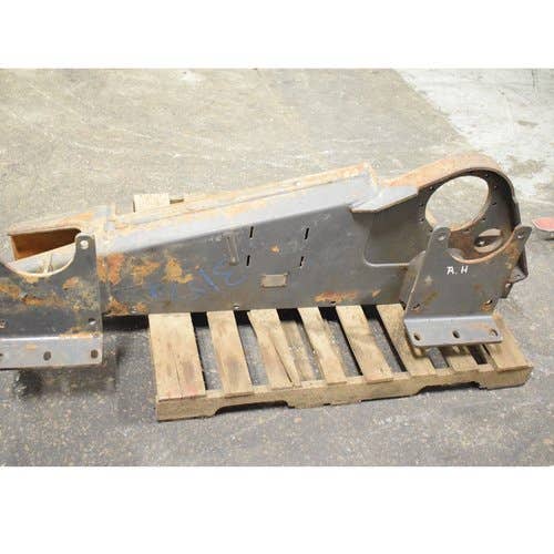 436616 | Track Suspension Frame - Right Hand | Case TR320 TR340 TV380 | New Holland C232 C238 L225 |  | 84268651 | 84268651