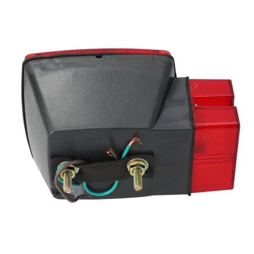 157156 | Trailer Tail Light | Submersible | Red w/Stop and Turn indicator | 4-1/2" Square |