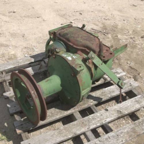 432589 | Transmission Assembly | John Deere 3300 |  | H75593 | H75706 | H10032 | H11211 | H75520 | H84230 | H75055
