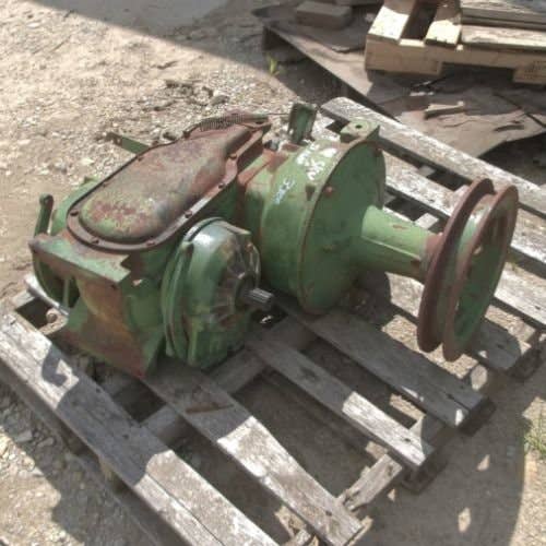 432589 | Transmission Assembly | John Deere 3300 |  | H75593 | H75706 | H10032 | H11211 | H75520 | H84230 | H75055