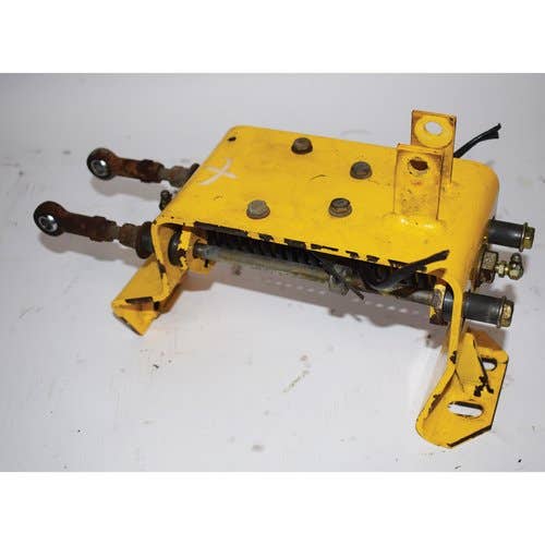 Used Transmission Centering Assembly fits New Holland LS190 LX985 86543032 86510249 86500348 86533319 9848790 86506504 Used Transmission Centering Assembly fits New Holland LS190 LX985 86543032 86510249 86500348 86533319 9848790 86506504