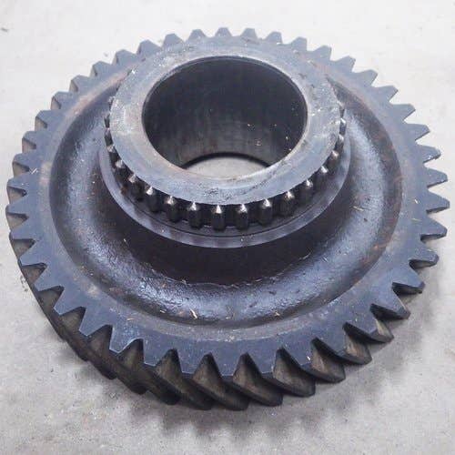 Used Transmission Gear - 2nd & 5th fits John Deere 4520 4620 4630 7020 7520 R43134