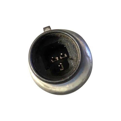 460405 | Transmission Oil Pressure Sensor | John Deere R4045 R4060 S660 S670 S670HM S680 S680HM S690 S690HM T560 T660 T670 W660 625D 630D 630FD 635D 635FD 640D 640D 640FD 645FD 730D 735D 2620 2623 2625 2630 2633 2635 2730 6105M |  | RE204264 | RE272647