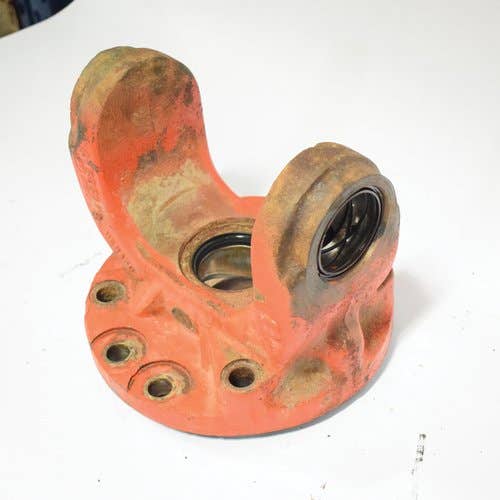 434877 | Trunnion | RH | Case 4490 4494 4690 4694 | Case IH 4494 4694 |  | A151030 | A151030 | A152610 | A152610