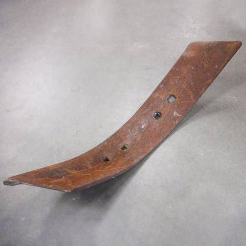 Used Twisted Shovel Point - Left Hand fits John Deere 610 680 714 955 2400 2410 610 N237721 CC1245L Used Twisted Shovel Point - Left Hand fits John Deere 610 680 714 955 2400 2410 610 N237721 CC1245L