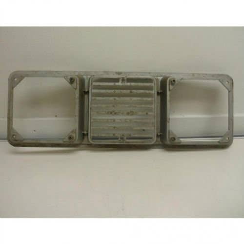 424182 | Upper Headlight Support Panel | International | Farmall | IH Hydro 100 Hydro 186 766 786 886 966 986 1066 1086 1466 1468 1486 1566 1568 1586 |  | 71780C1 | 531217R1