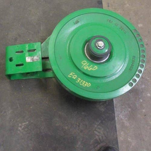 Used Upper Variable Assembly fits John Deere 9560 9560 STS 9570 STS 9660 9660 CTS 9660 STS 9670 STS 9760 STS AH204591 H204872 AH167579 H97378 Used Upper Variable Assembly fits John Deere 9560 9560 STS 9570 STS 9660 9660 CTS 9660 STS 9670 STS 9760 STS AH204591 H204872 AH167579 H97378