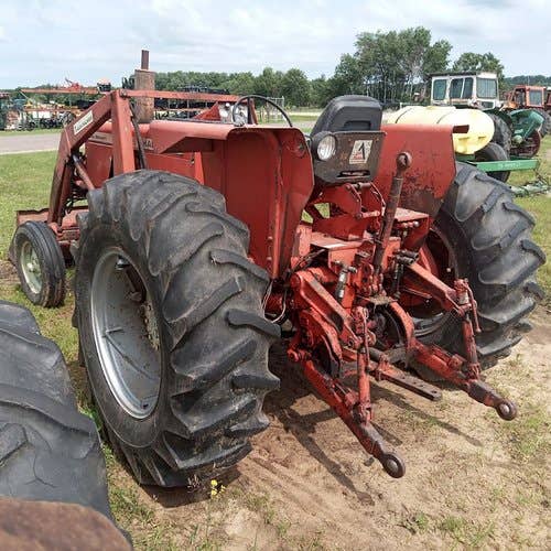 Used Allis Chalmers 170 Tractor parts.