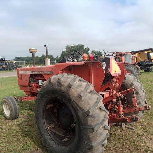 Used Allis Chalmers 185 Tractor parts.