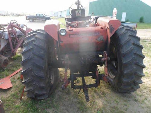 Used Allis Chalmers 190 Tractor parts.