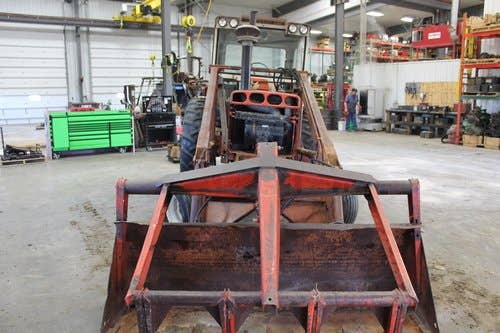 Used Allis Chalmers 190 Tractor parts.