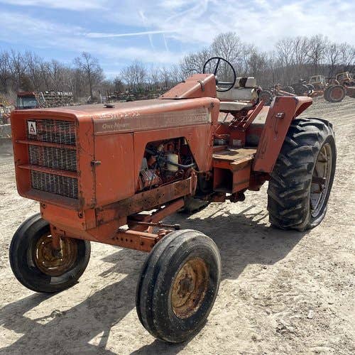 Used Allis Chalmers 190 Tractor parts.