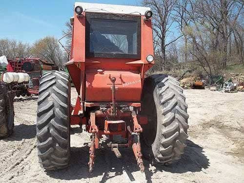 Used Allis Chalmers 200 Tractor parts.