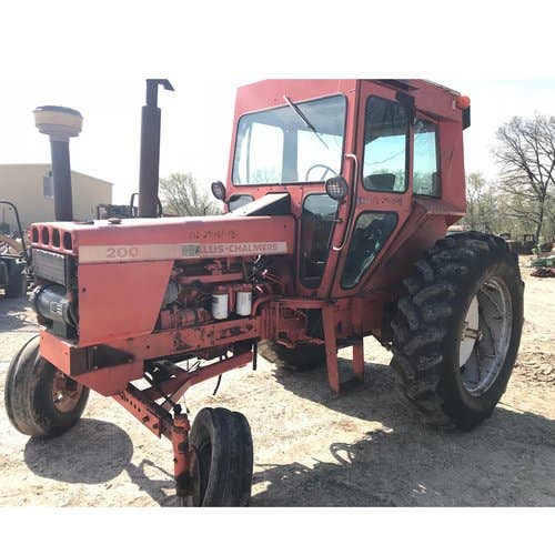 Used Allis Chalmers 200 Tractor parts.