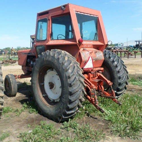 Used Allis Chalmers 200 Tractor parts.