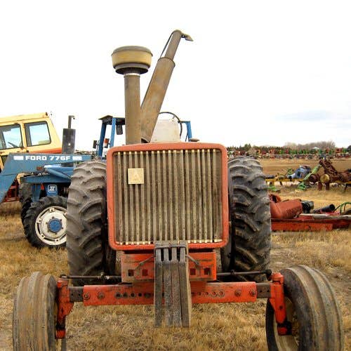 Used Allis Chalmers 200 Tractor parts.