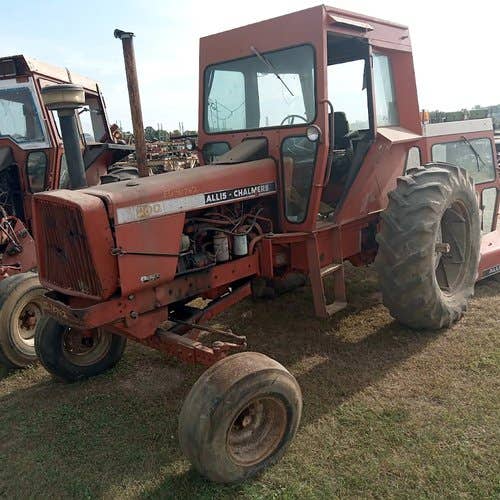 Used Allis Chalmers 200 Tractor parts.