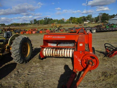 Used Allis Chalmers 302 Baler parts.