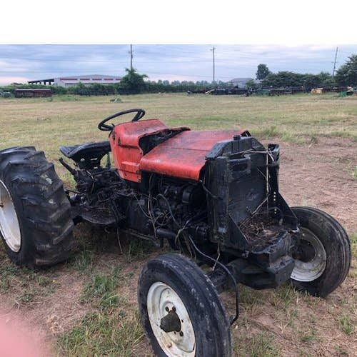 Used Allis Chalmers 5040 Tractor parts.