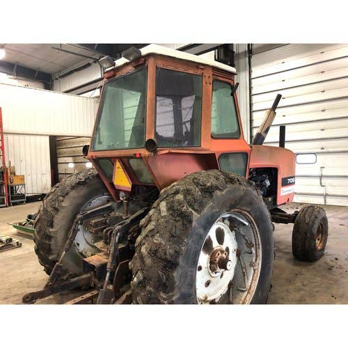 1981 Used Allis Chalmers 7010 Tractor parts.