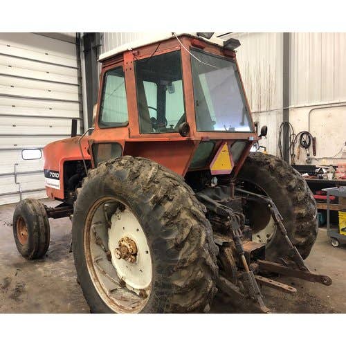 1981 Used Allis Chalmers 7010 Tractor parts.