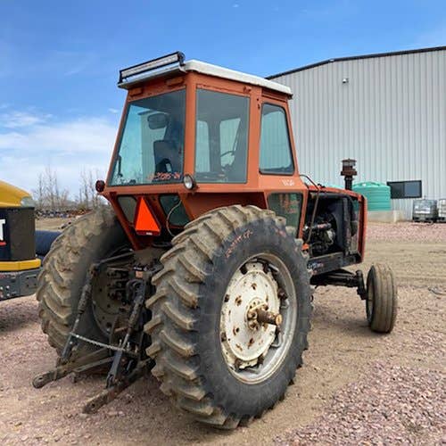 1978 Used Allis Chalmers 7020 Tractor parts.