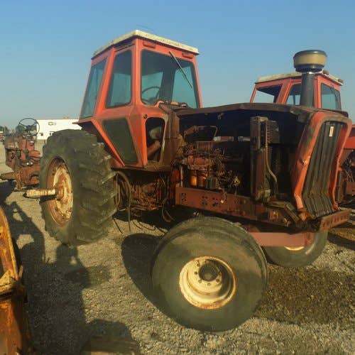 Used Allis Chalmers 7040 Tractor parts.