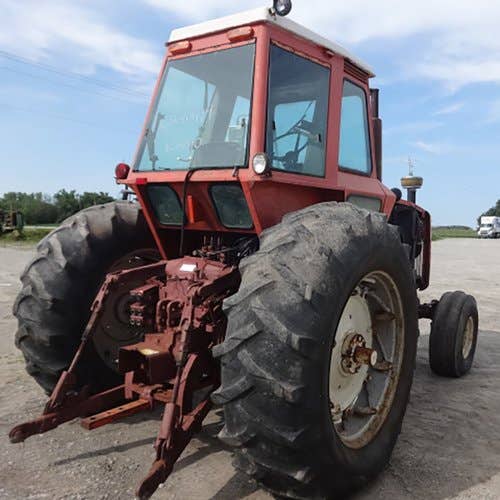 Used Allis Chalmers 7040 Tractor parts.