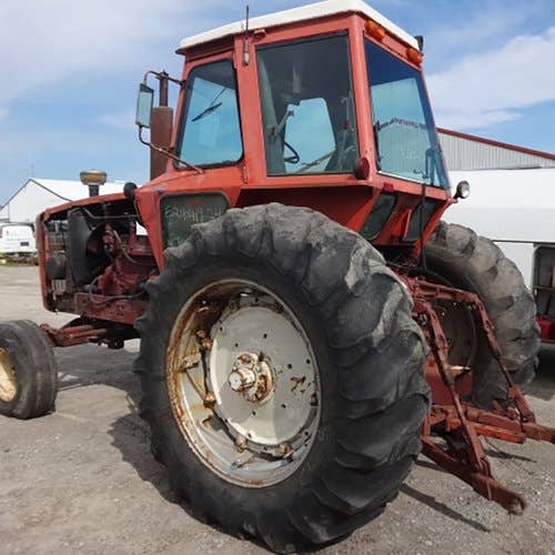 Used Allis Chalmers 7040 Tractor parts.