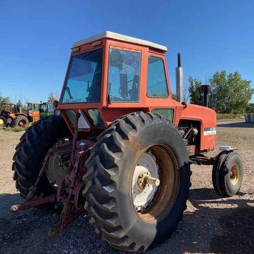 1975 Used Allis Chalmers 7040 Tractor parts.