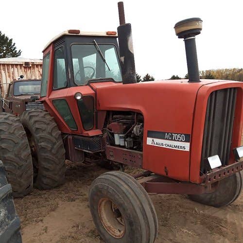 Used Allis Chalmers 7050 Tractor parts.